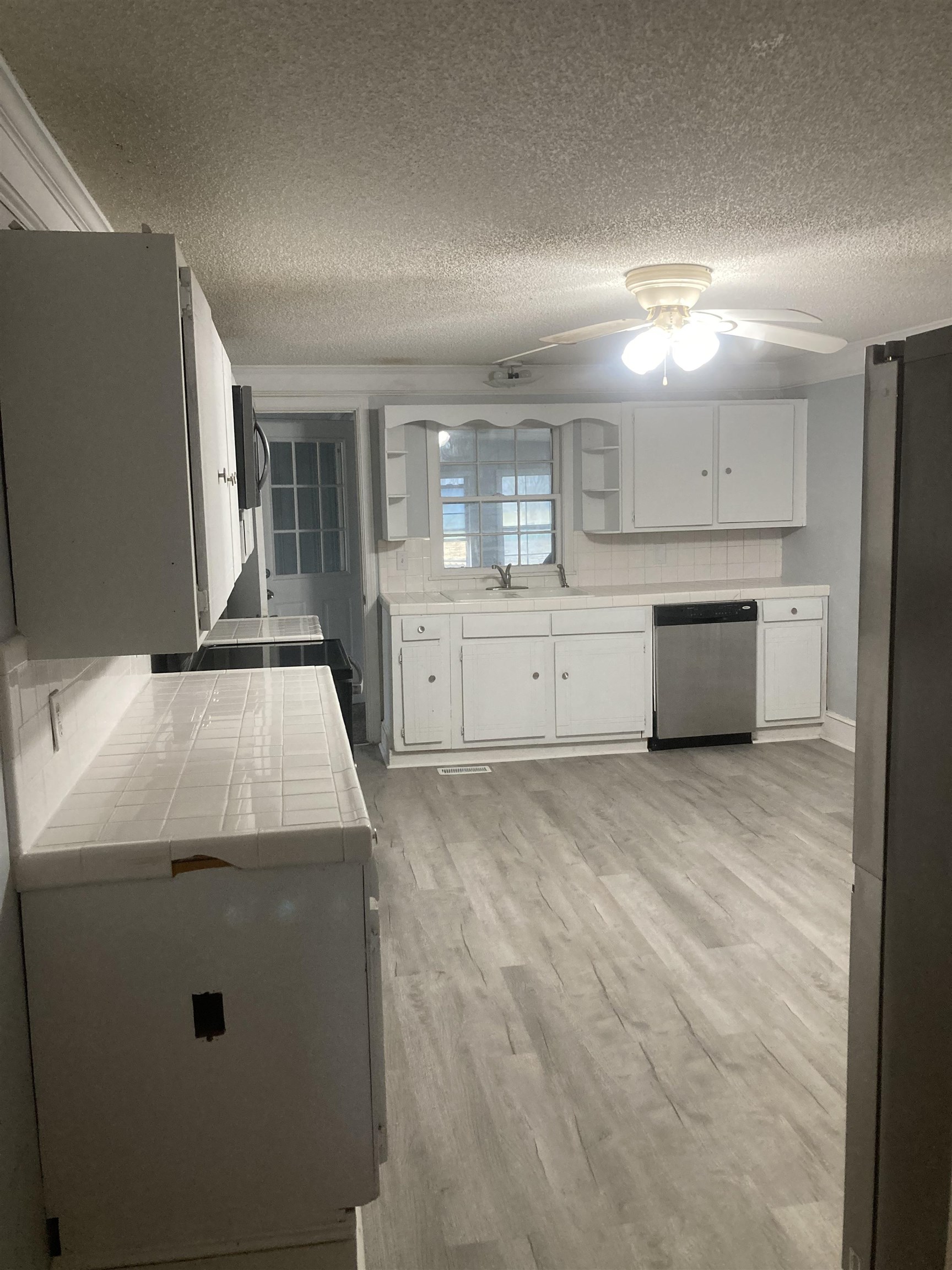2315 Claussen Road Florence, SC 29505 - Photo 6 of 16 Gallery Image 6