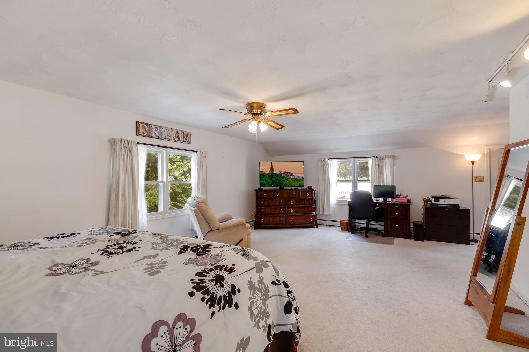 6428 Mt Phillip Road Frederick, MD 21703 - Photo 14 of 41
