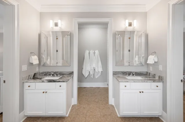 $1,775,000 | 144 Fairbanks Oak Alley, Unit 2B, Daniel Island, SC 29492