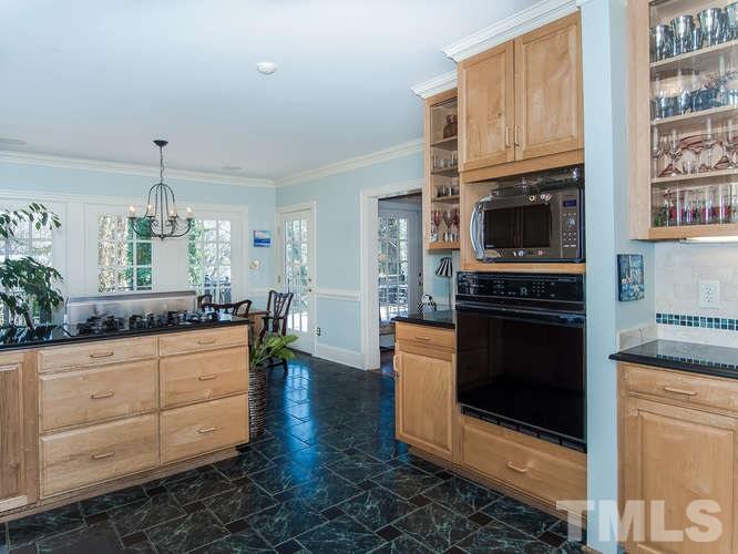 2728 Cambridge Road Raleigh, NC 27608 - Photo 15 of 25