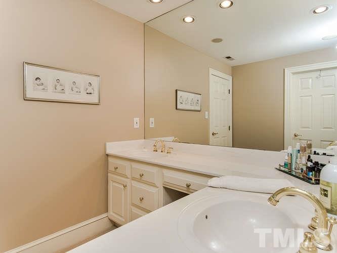 2728 Cambridge Road Raleigh, NC 27608 - Photo 18 of 25