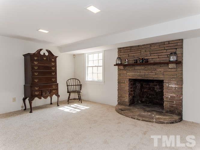 2728 Cambridge Road Raleigh, NC 27608 - Photo 23 of 25