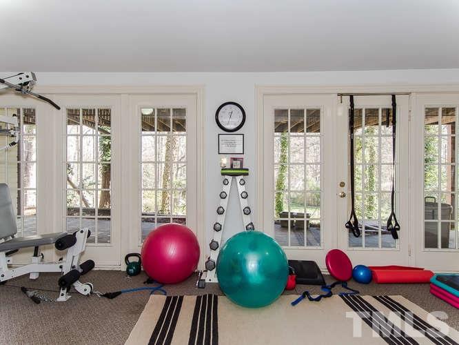 2728 Cambridge Road Raleigh, NC 27608 - Photo 24 of 25