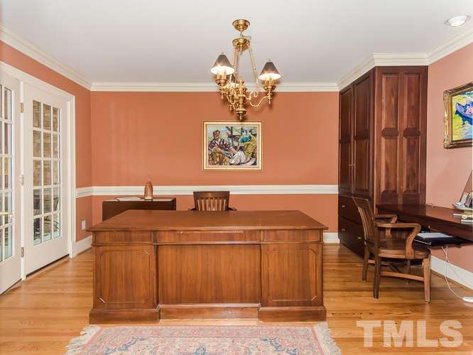 2728 Cambridge Road Raleigh, NC 27608 - Photo 9 of 25