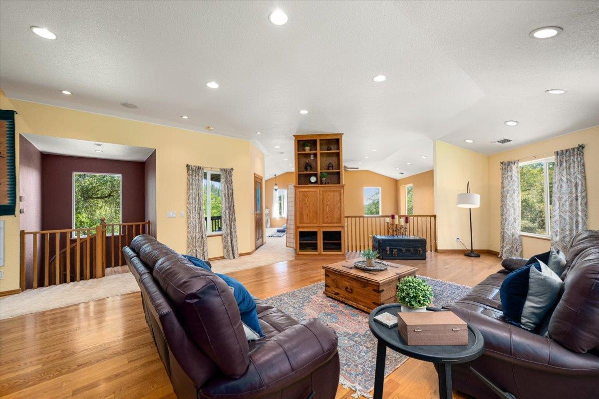 10947 East Lime Kiln Road Grass Valley, CA 95949 - Photo 36 of 94 Main Home