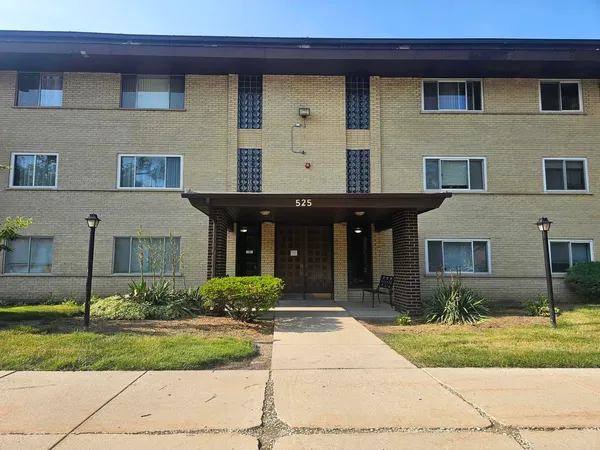 $2,149 | 525 South Cleveland Avenue, Unit 104, Arlington Heights, IL 60005