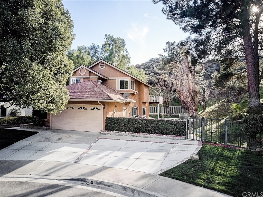 22868 Tamarack Lane Saugus, CA 91390 - Photo 1 of 36