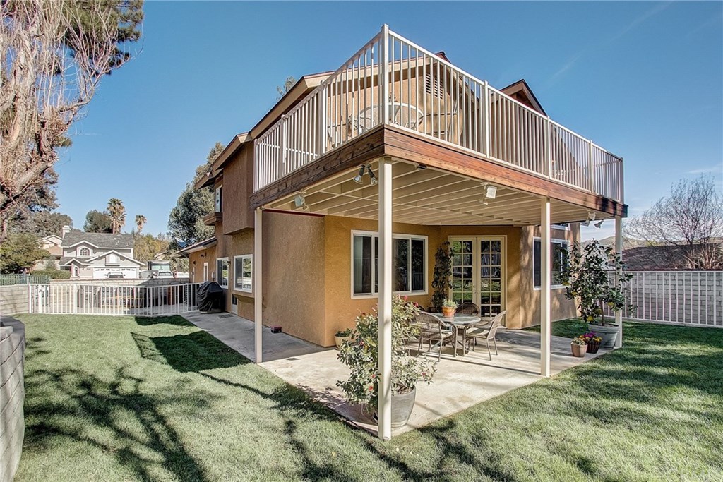 22868 Tamarack Lane Saugus, CA 91390 - Photo 32 of 36