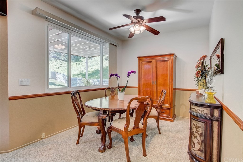 22868 Tamarack Lane Saugus, CA 91390 - Photo 7 of 36