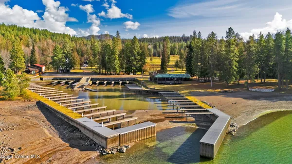 $450,000 | 181 Circle Drive, Hope, ID 83836