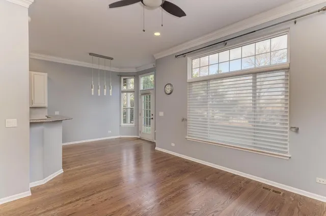 $435,000 | 3339 Rosecroft Lane, Naperville, IL 60564