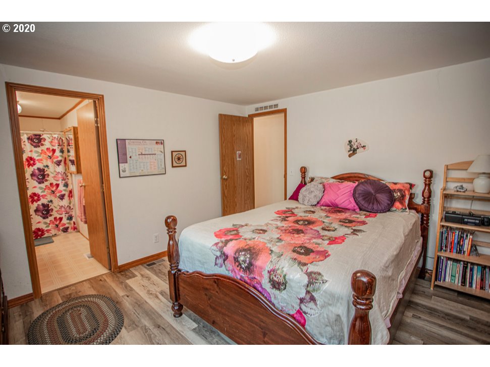 700 Northeast Bone Road Stevenson, WA 98648 - Photo 30 of 31