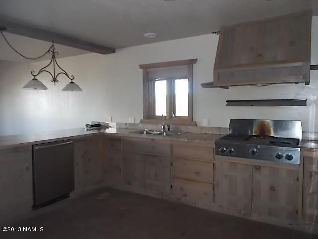 5568 North Ten Tanks Road, Unit 5 Ash Fork, AZ 86320 - Photo 6 of 20 DSCN1143