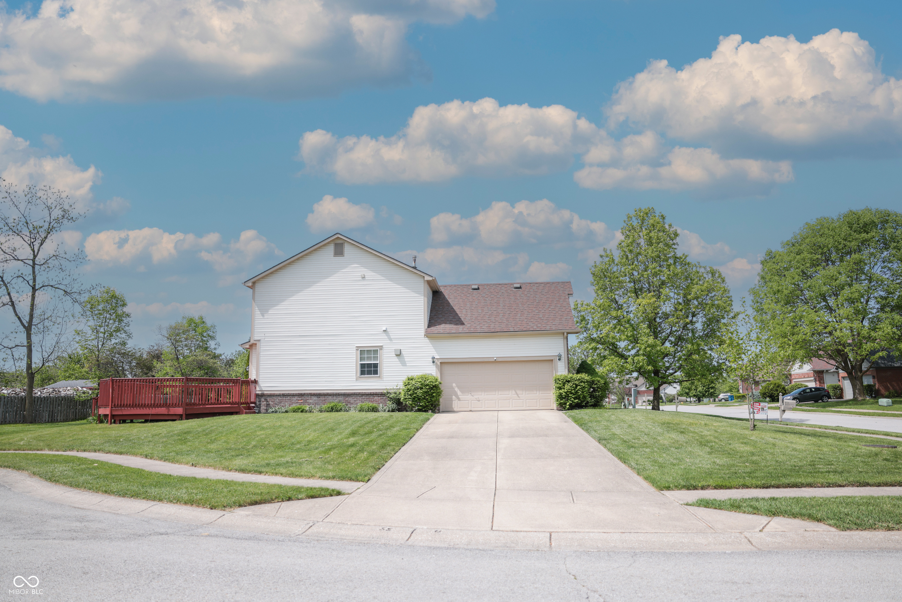 9718 Jupiter Pass Carmel, IN 46032 - Photo 3 of 40