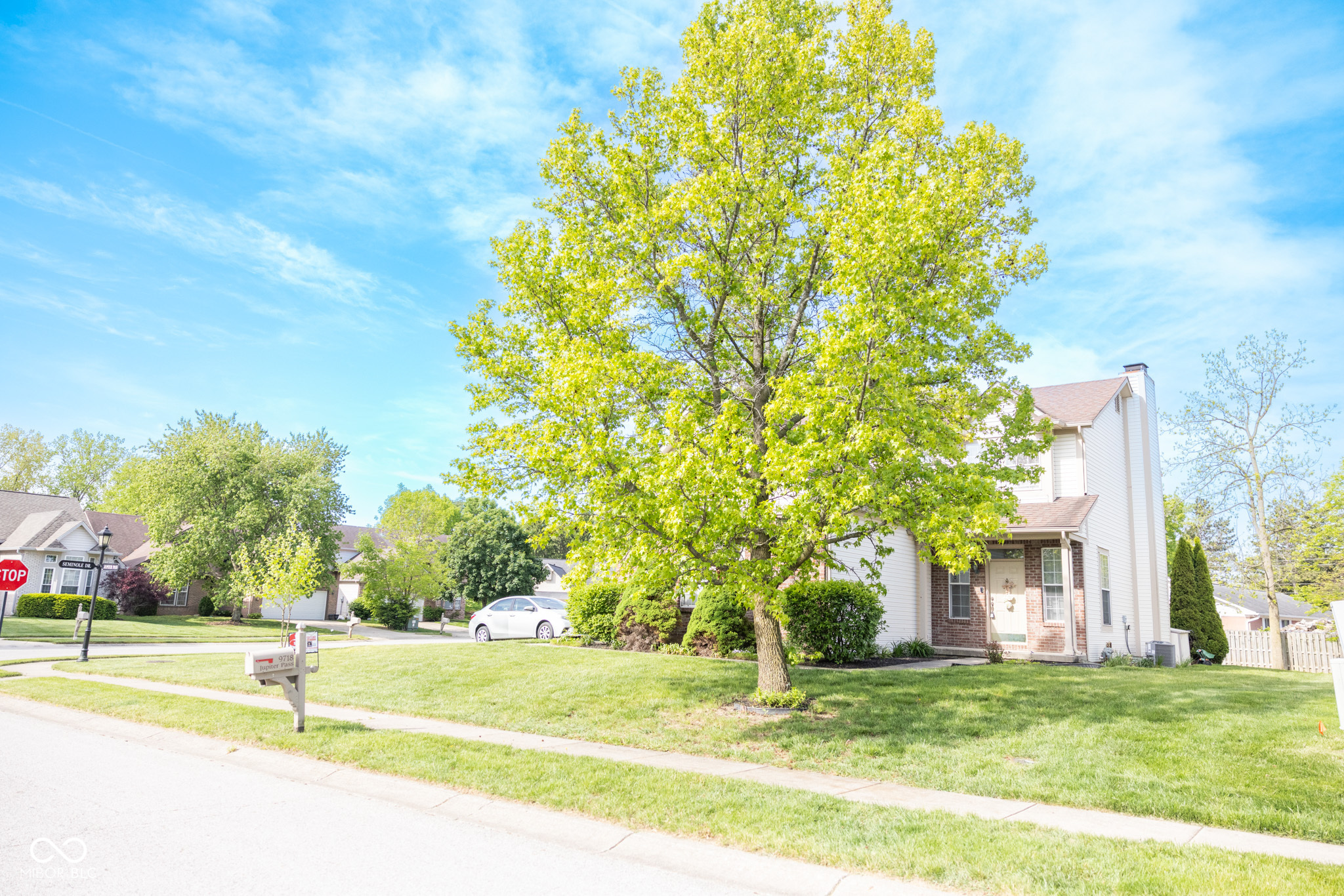 9718 Jupiter Pass Carmel, IN 46032 - Photo 4 of 40