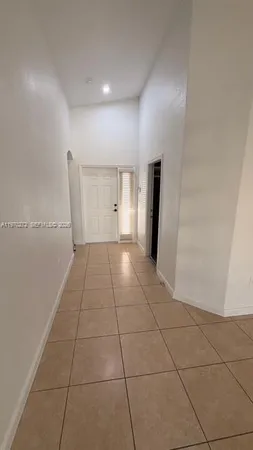 a view of a livingroom with an empty space