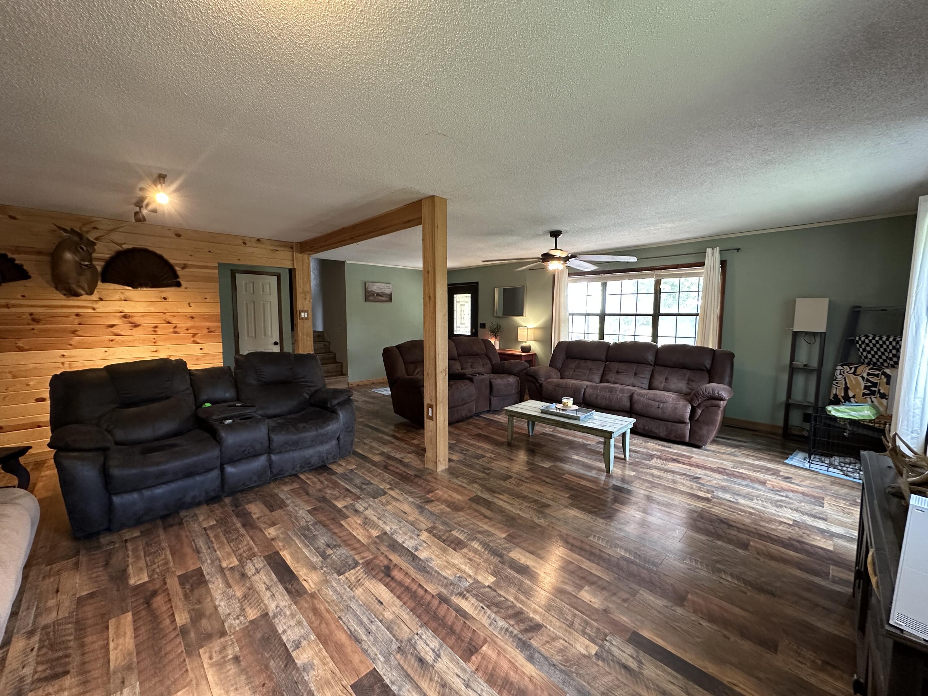 12233 Apple Road Carthage, MO 64836 - Photo 2 of 36 IMG_8316
