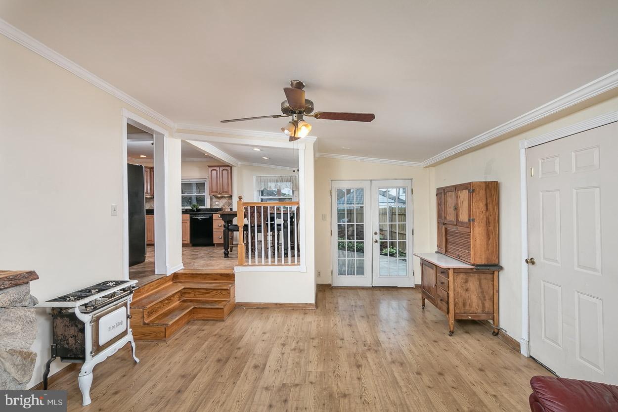 2606 Ambler Road Baltimore, MD 21222 - Photo 12 of 30 Family Room