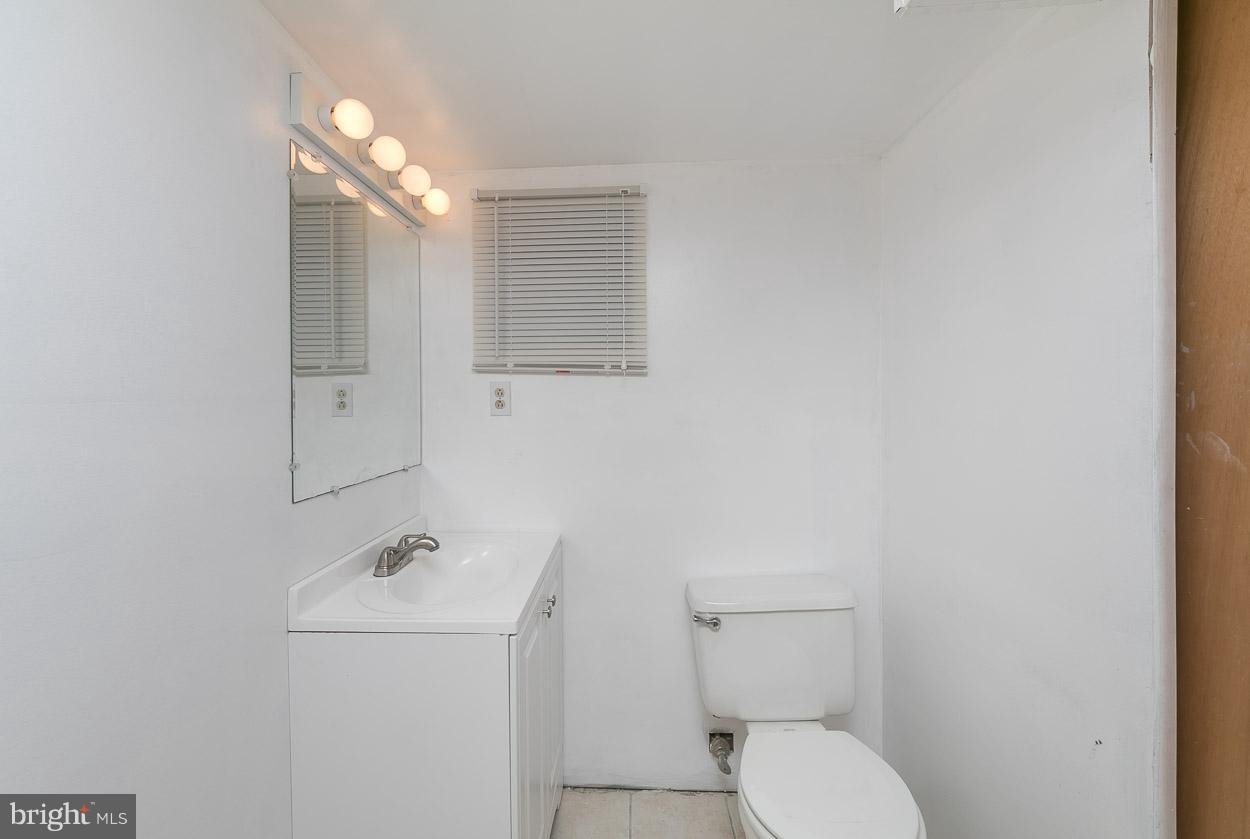 2606 Ambler Road Baltimore, MD 21222 - Photo 24 of 30 Bath
