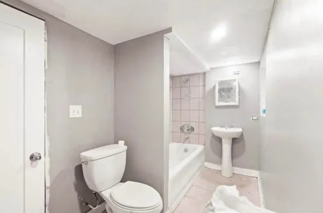 $1,300 | 6918 South Talman Avenue, Unit G, Chicago, IL 60629