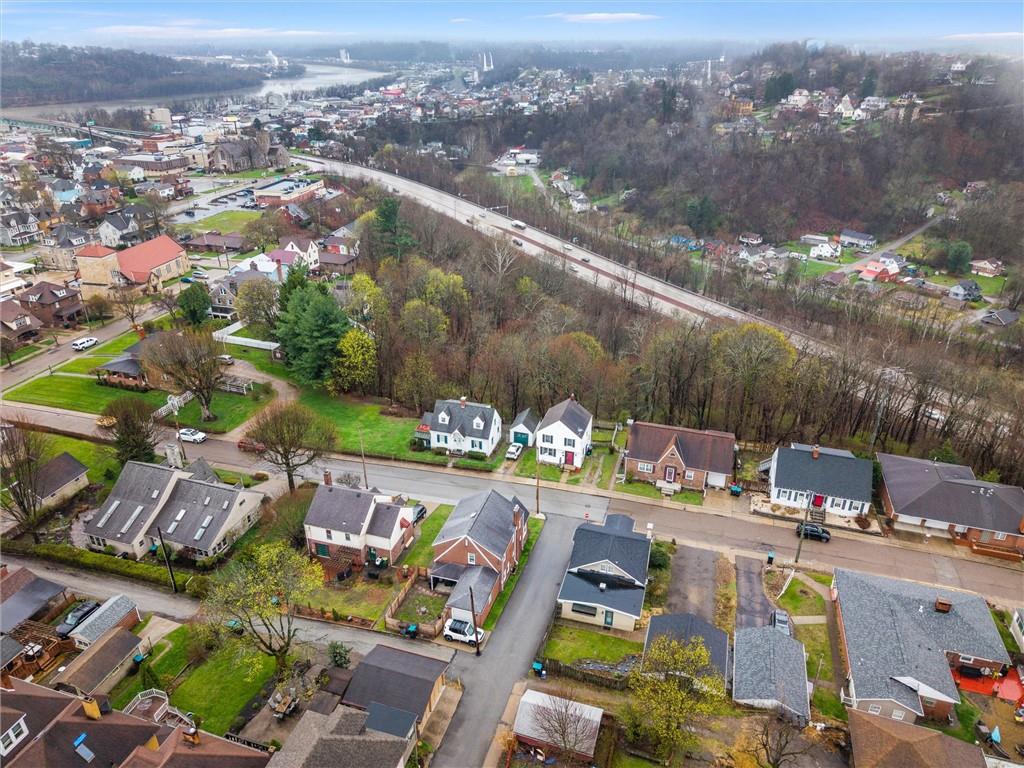 1107 Constitution Street Tarentum, PA 15084 - Photo 29 of 42 a view of city and mountain