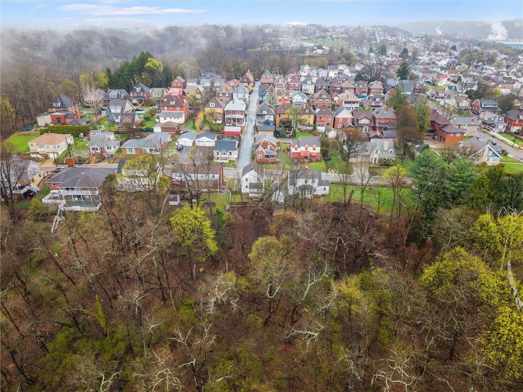 1107 Constitution Street Tarentum, PA 15084 - Photo 33 of 42 a view of a city