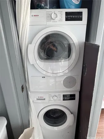 $3,350 | 1088 Bishop Street, Unit 1215, Honolulu, HI 96813