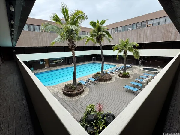 $3,350 | 1088 Bishop Street, Unit 1215, Honolulu, HI 96813
