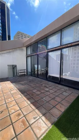 $3,350 | 1088 Bishop Street, Unit 1215, Honolulu, HI 96813