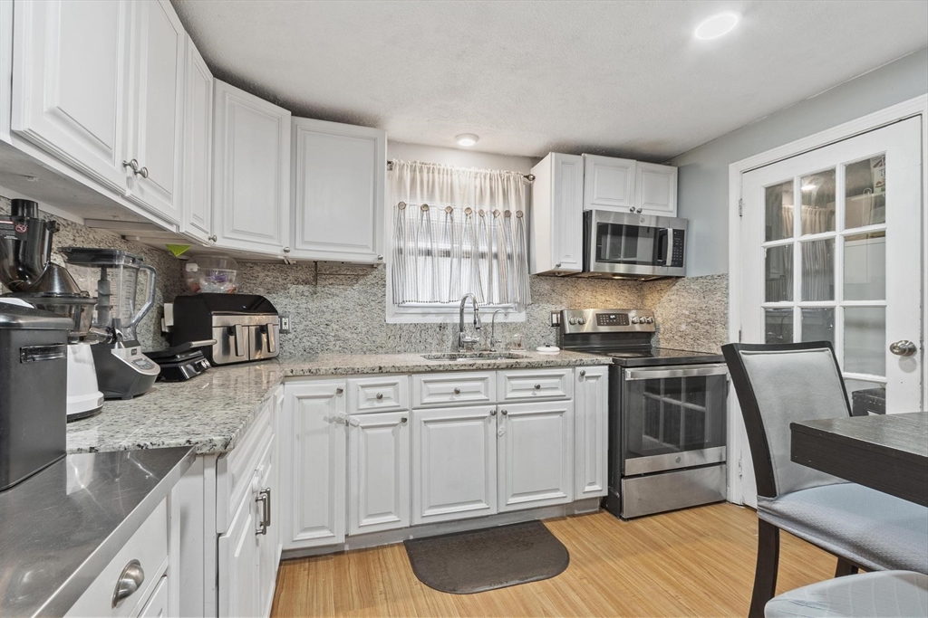 110-112 Everett Street Lawrence, MA 01843 - Photo 12 of 42