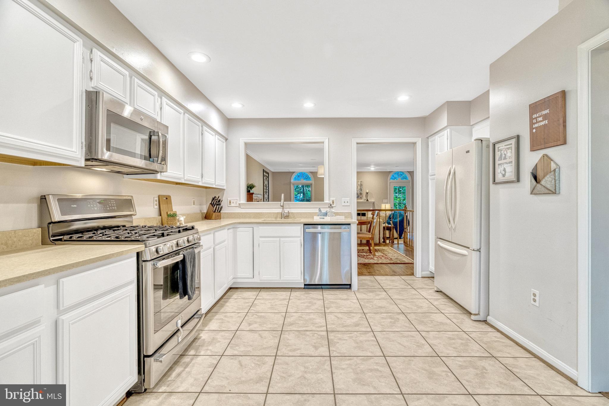 11702 Great Owl Circle Reston, VA 20194 - Photo 5 of 31 Gallery Image 5