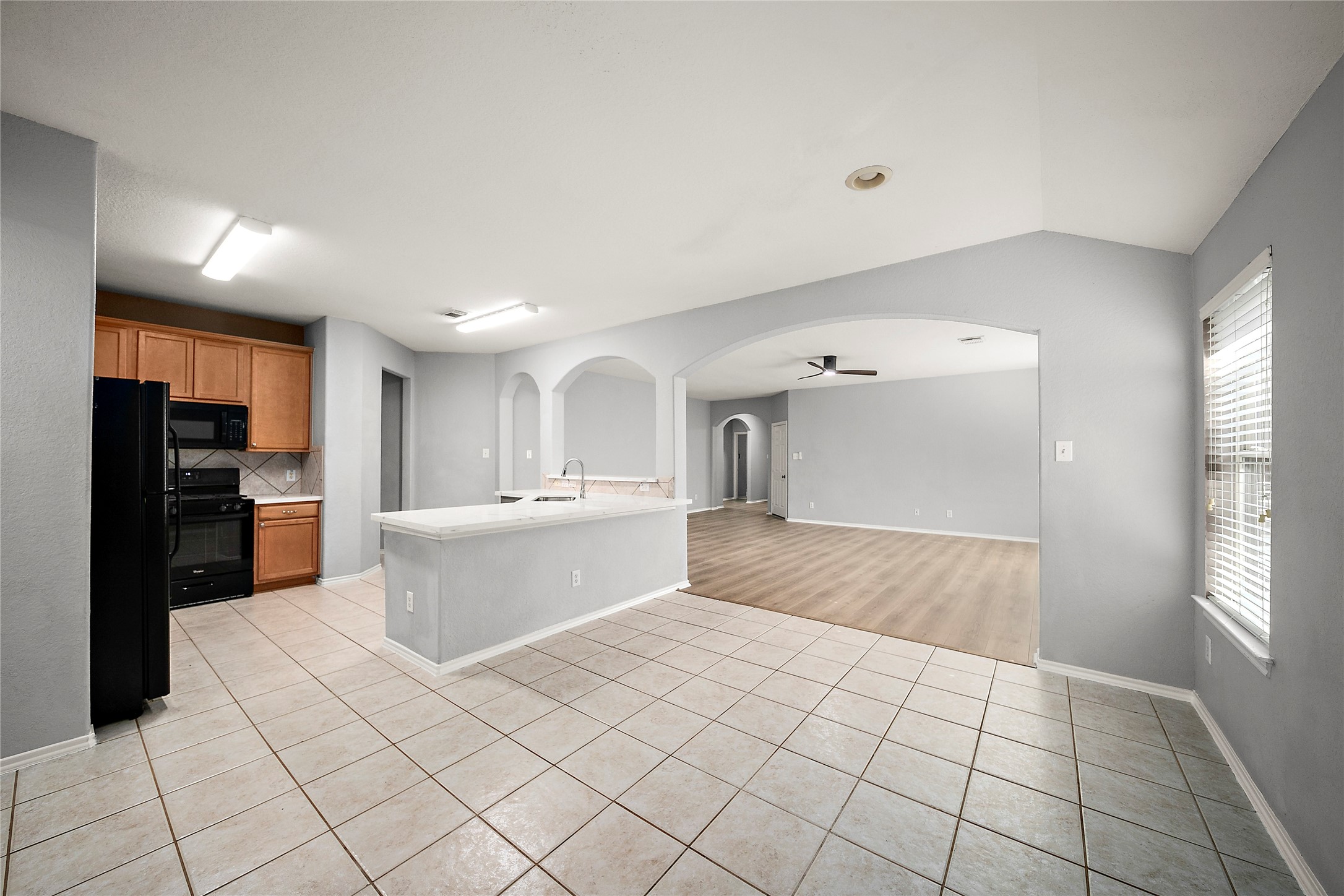 62 Rookwood Court The Woodlands, TX 77382 - Photo 7 of 24