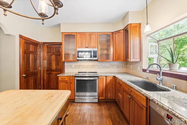 $710,000 | 1519 Scofield Valley Lane, Wildwood, MO 63038