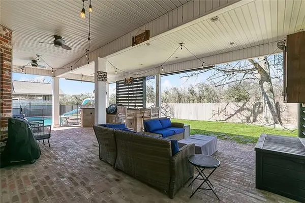 $670,000 | 414 Dr Gorman Drive, Belle Chasse, LA 70037