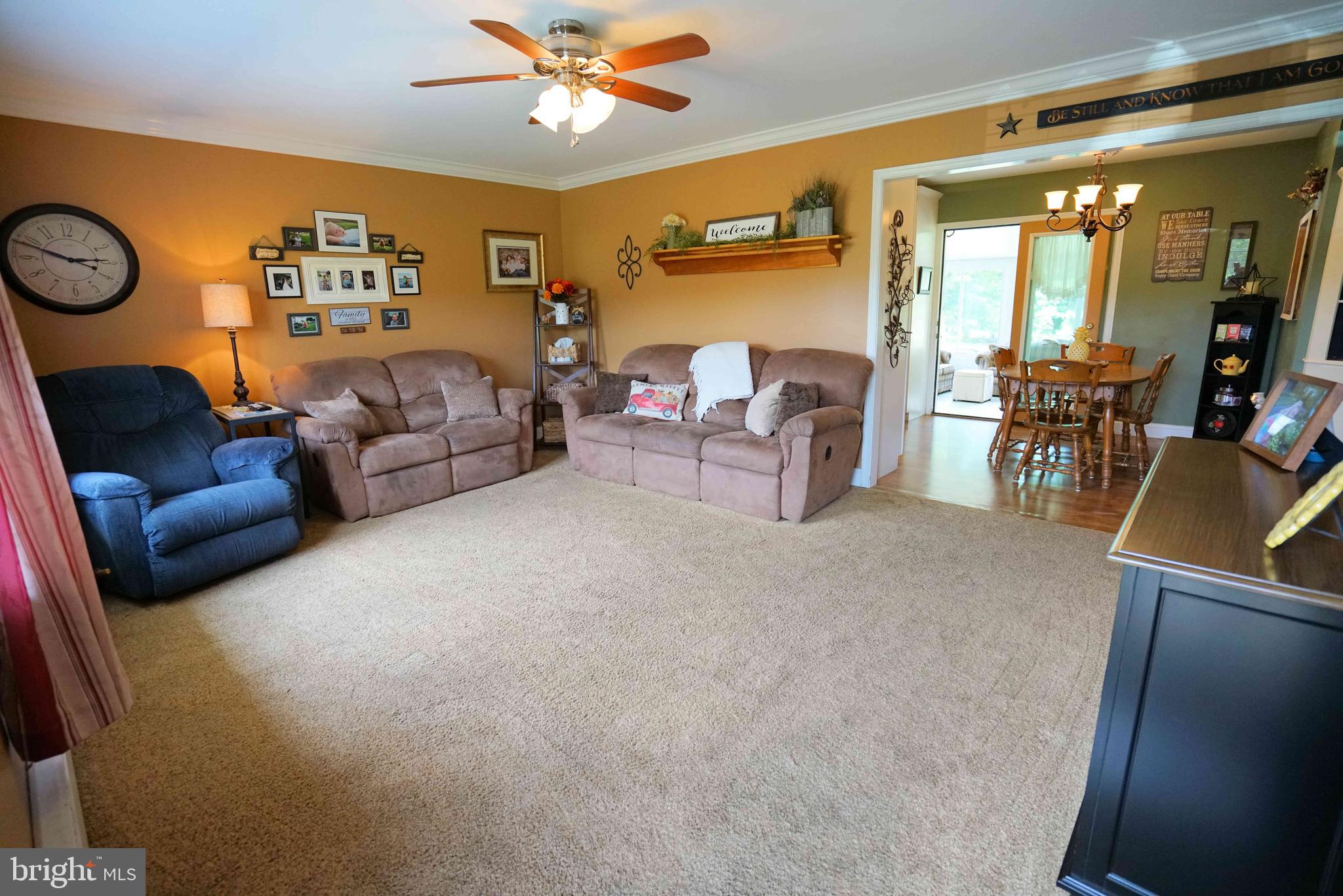 3275 Jacoby Road Coopersburg, PA 18036 - Photo 3 of 40 Living room entrance
