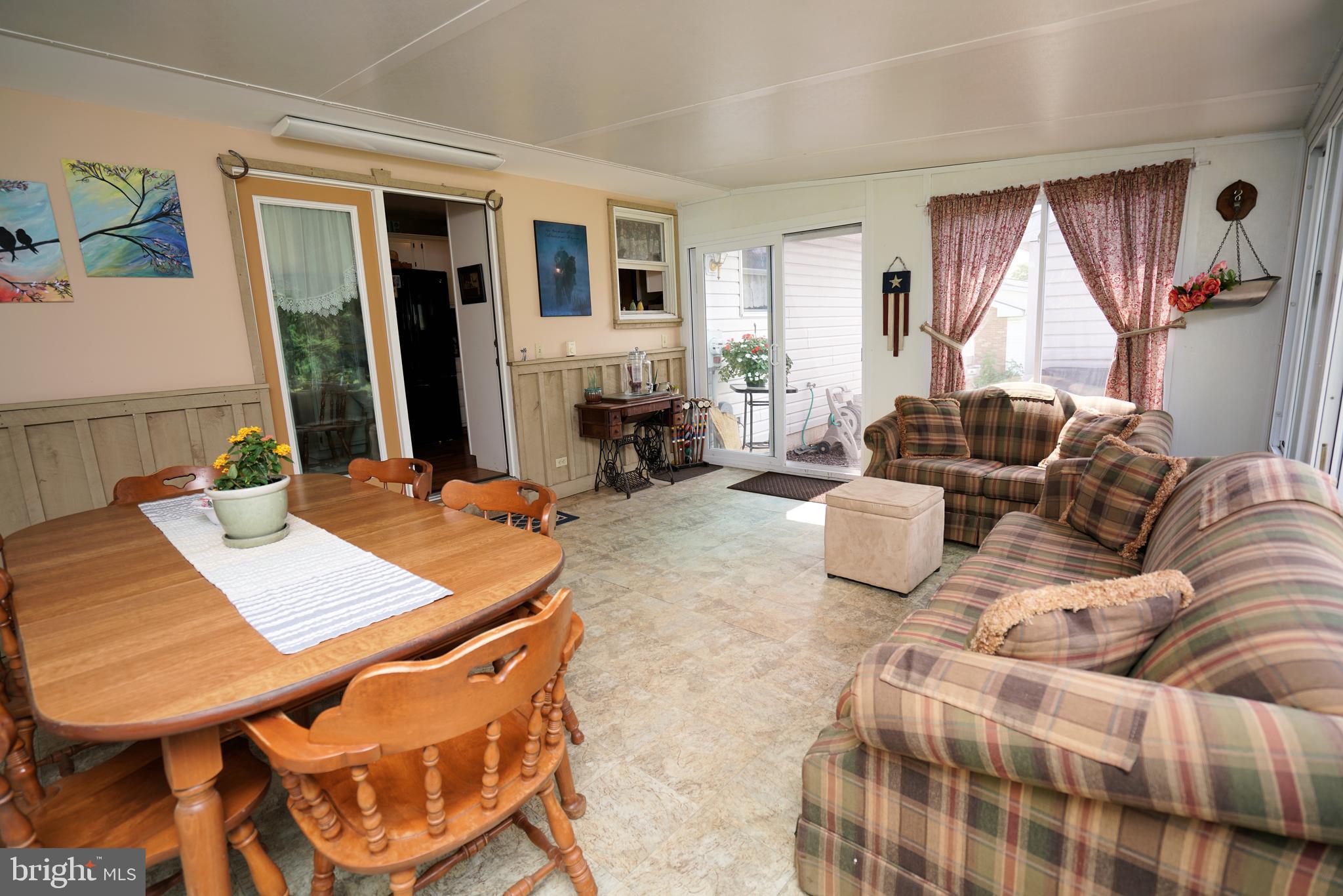 3275 Jacoby Road Coopersburg, PA 18036 - Photo 25 of 40 Sunroom
