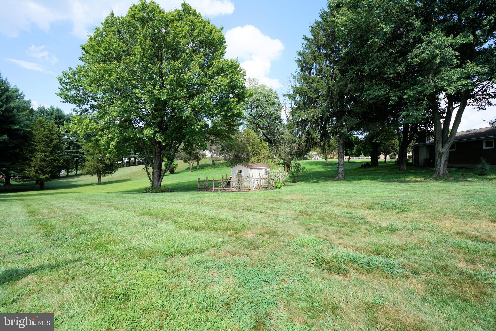 3275 Jacoby Road Coopersburg, PA 18036 - Photo 30 of 40 View of yard