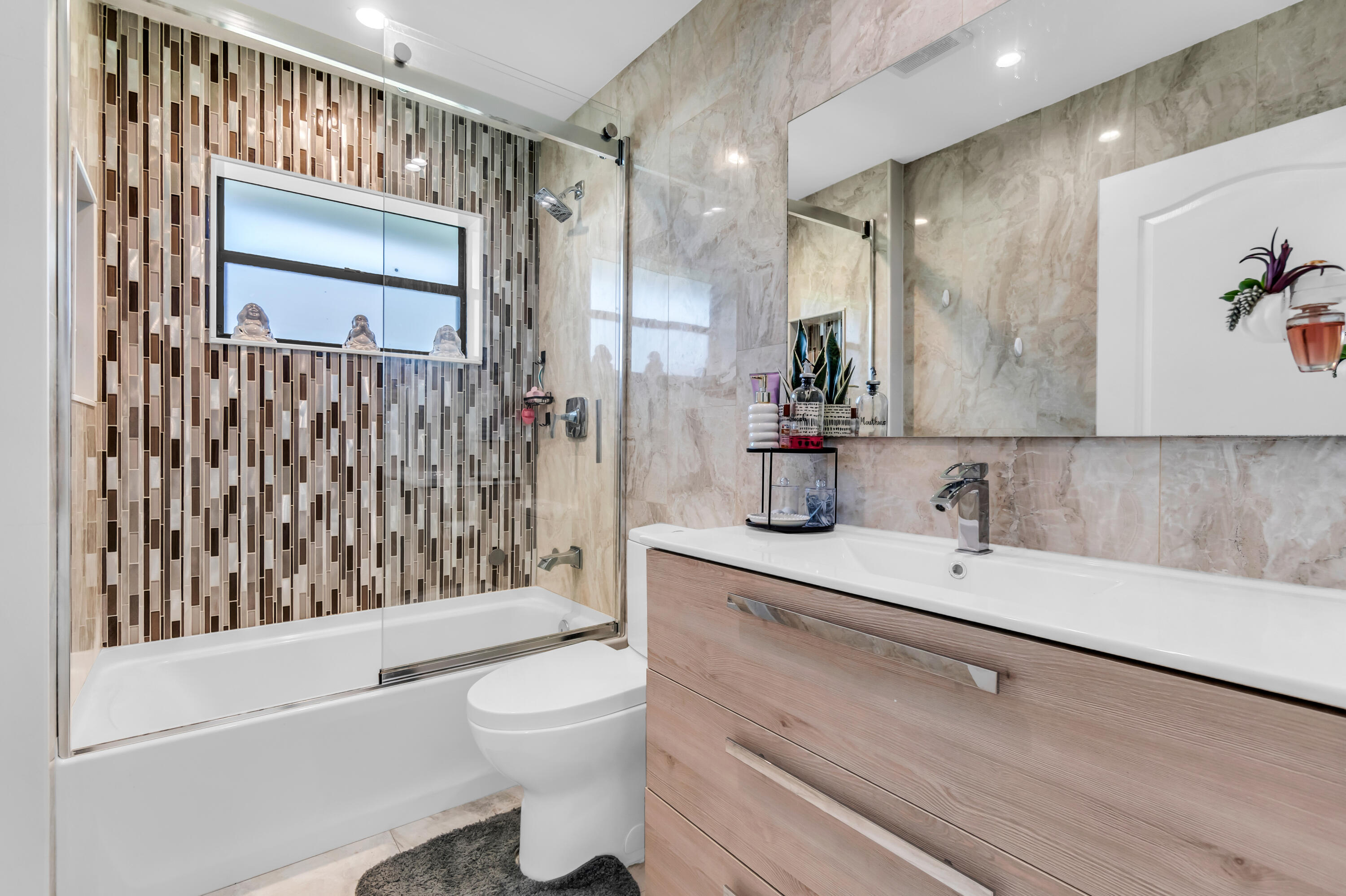 22625 Blue Fin Trail Boca Raton, FL 33428 - Photo 25 of 35 Bathroom 2