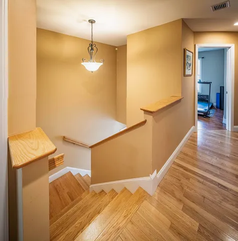 $529,900 | 20 Village Drive, Dover, NH 03820