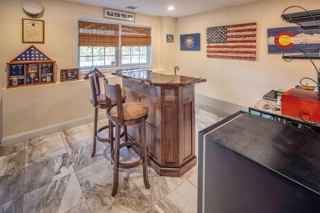 $529,900 | 20 Village Drive, Dover, NH 03820