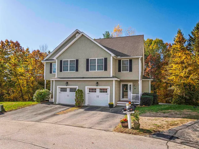 $529,900 | 20 Village Drive, Dover, NH 03820