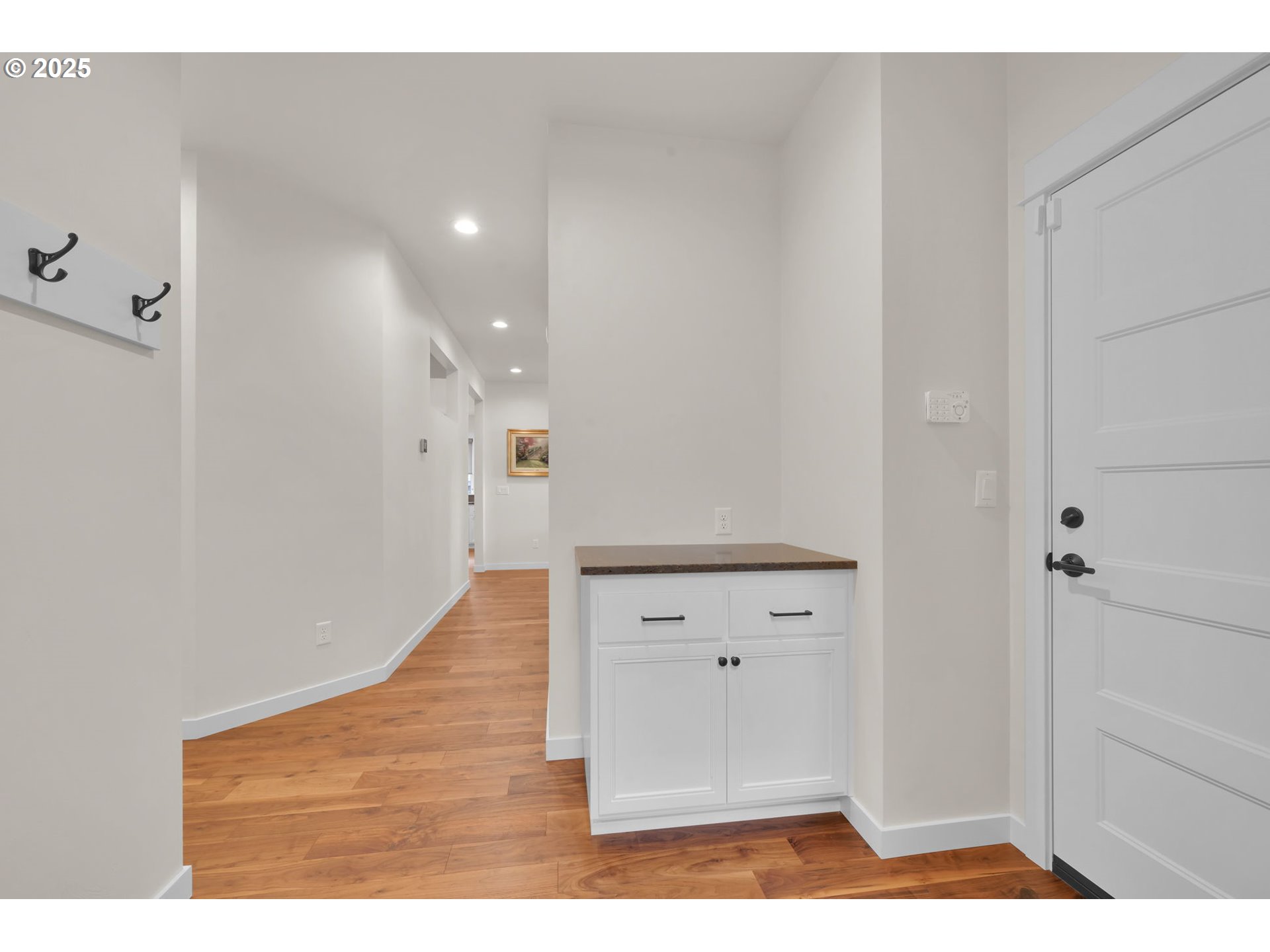 970 Lupine Street Springfield, OR 97477 - Photo 35 of 47 a view interior of the house