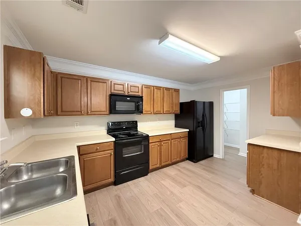 $2,400 | 3080 Centerglen Lane, Cumming, GA 30040