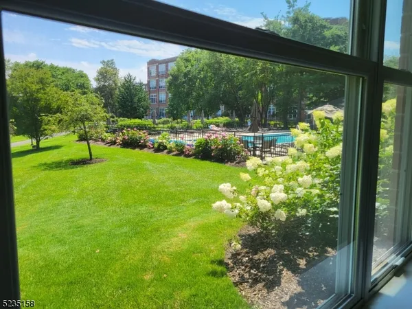 $3,300 | 300 Main Street, Unit 113, Little Falls, NJ 07424