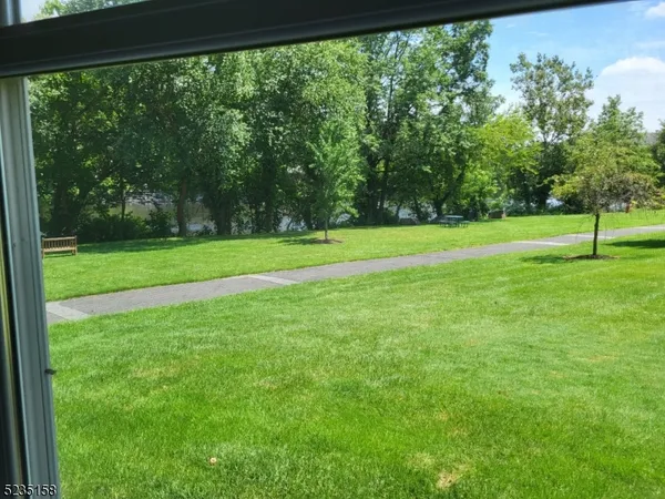 $3,300 | 300 Main Street, Unit 113, Little Falls, NJ 07424