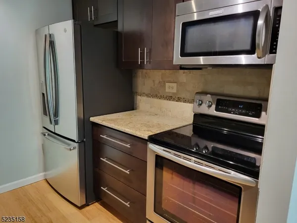 $3,300 | 300 Main Street, Unit 113, Little Falls, NJ 07424