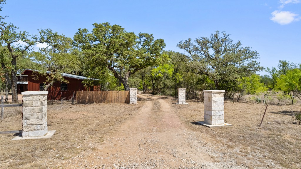 1631 Ranch Road 1631 Fredericksburg, TX 78624 - Photo 26 of 27