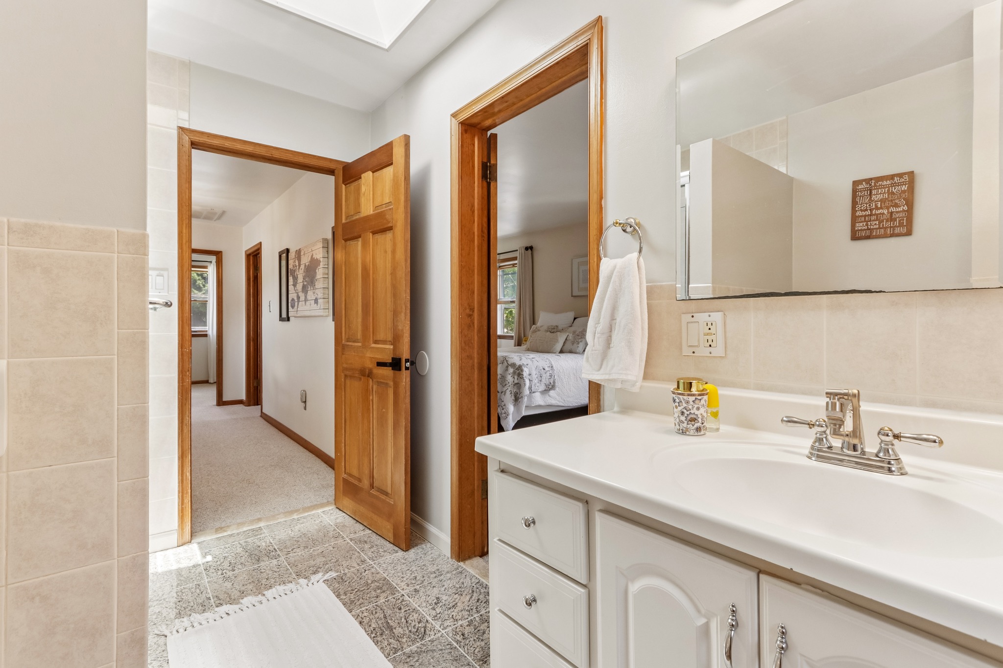 650 Hendrix Street Philadelphia, PA 19116 - Photo 42 of 53 upstairs main bathroom