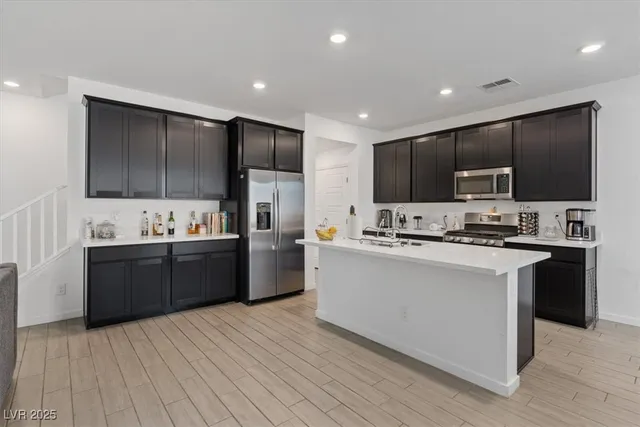 $400,000 | 2936 Gaffer Film Street, Las Vegas, NV 89156