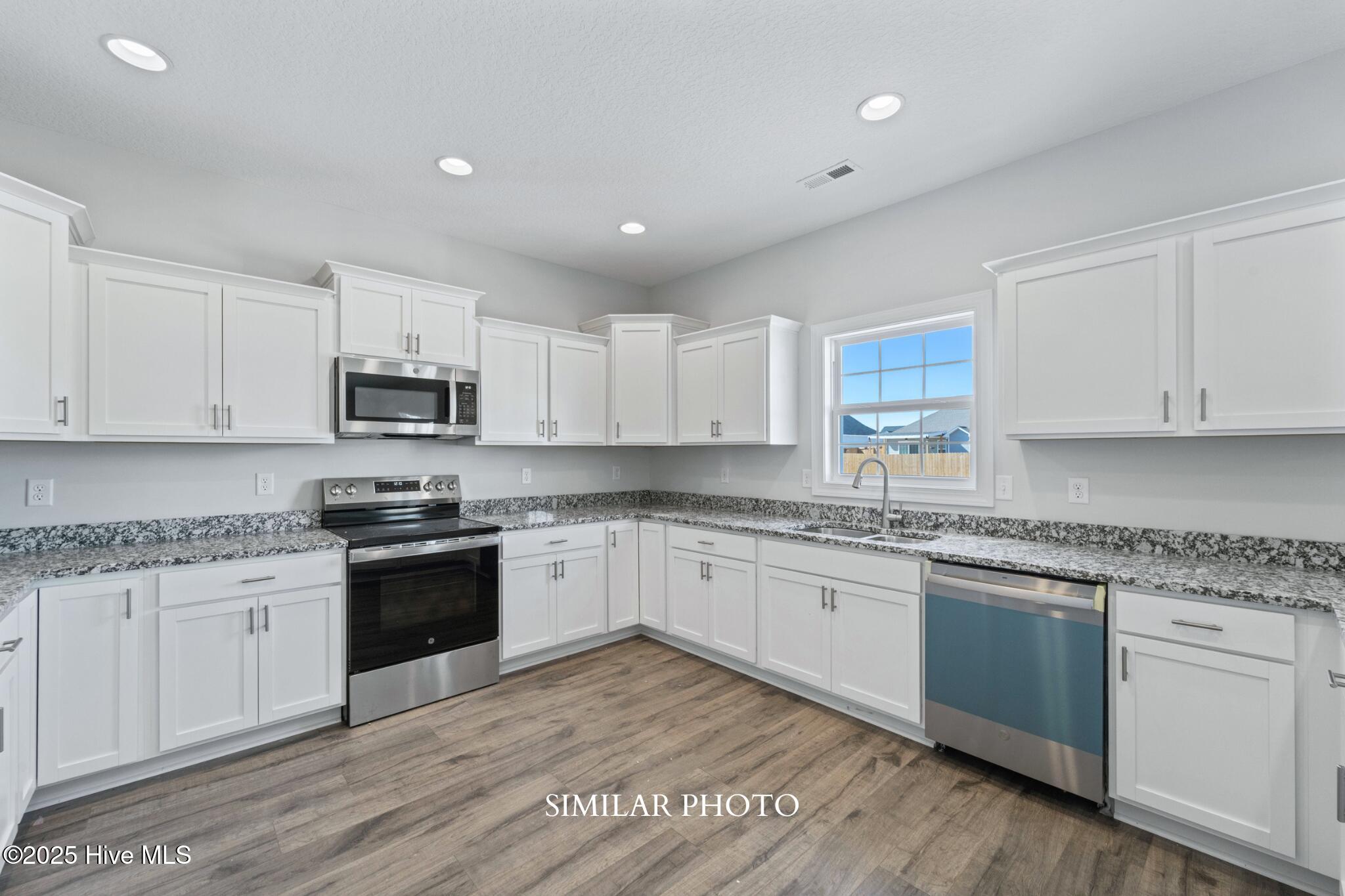 105 Sloth Lane Jacksonville, NC 28546 - Photo 16 of 37 SIMILAR PHOTO 31 (5)